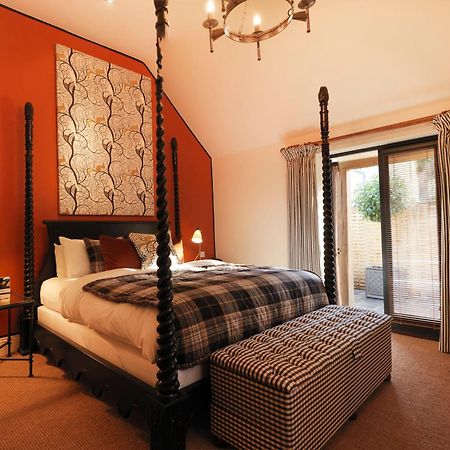 The Hare & Hounds Hotel تيتبري المظهر الخارجي الصورة