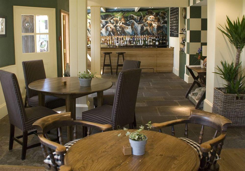 The Hare & Hounds Hotel تيتبري المطعم الصورة
