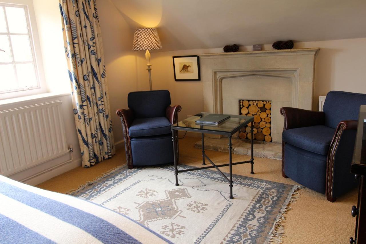 The Hare & Hounds Hotel تيتبري المظهر الخارجي الصورة