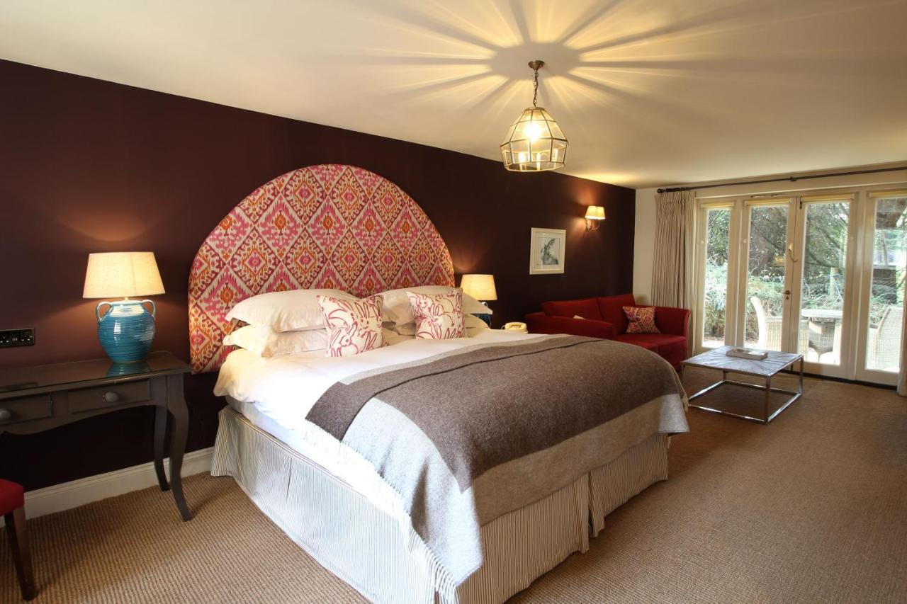 The Hare & Hounds Hotel تيتبري المظهر الخارجي الصورة