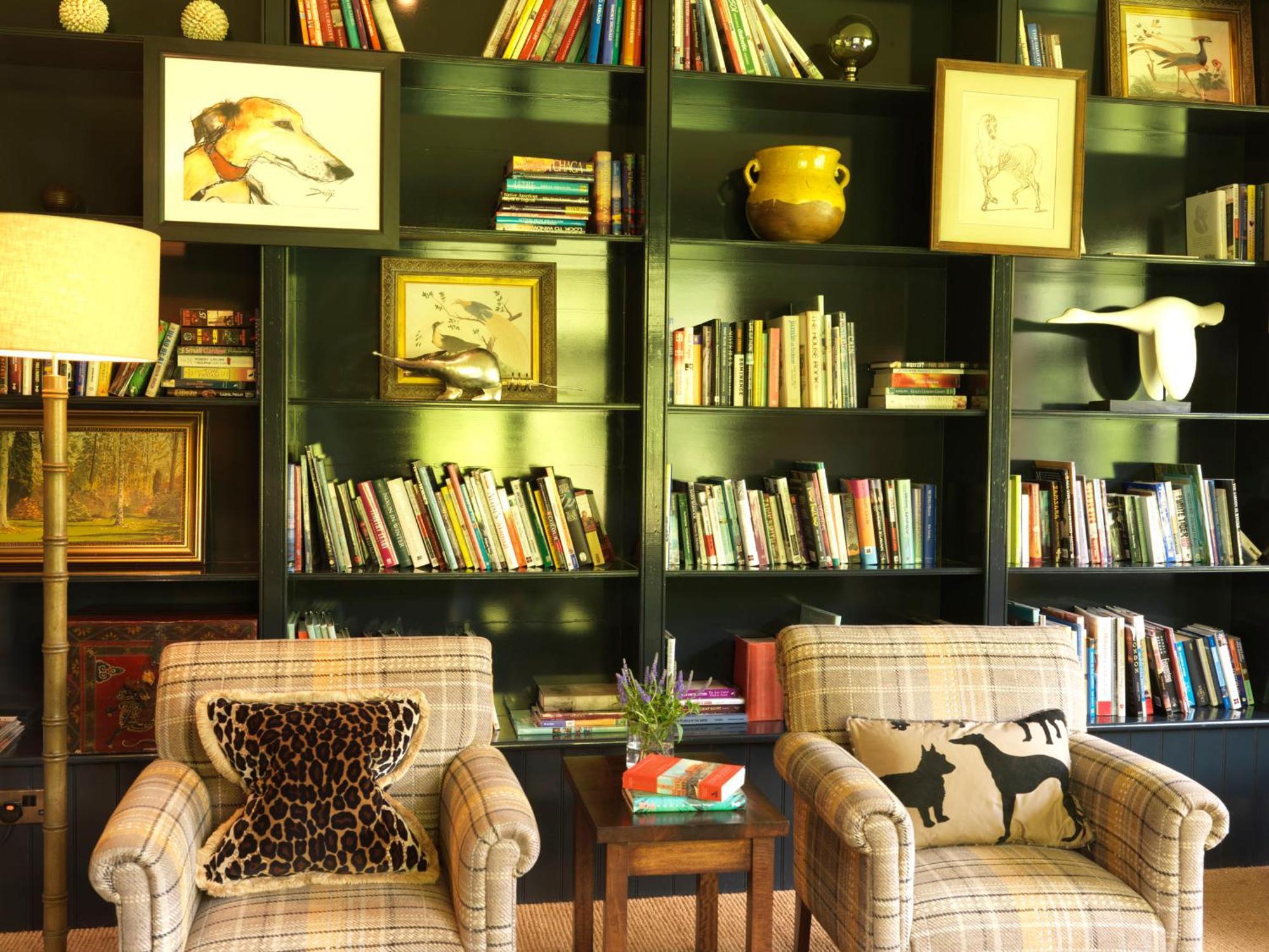 The Hare & Hounds Hotel تيتبري المظهر الخارجي الصورة