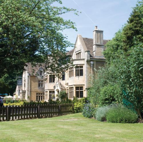 The Hare & Hounds Hotel تيتبري المظهر الخارجي الصورة