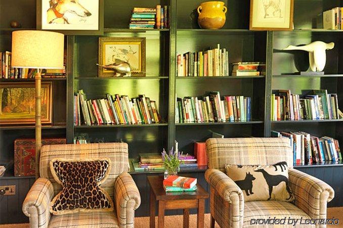 The Hare & Hounds Hotel تيتبري المرافق الصورة