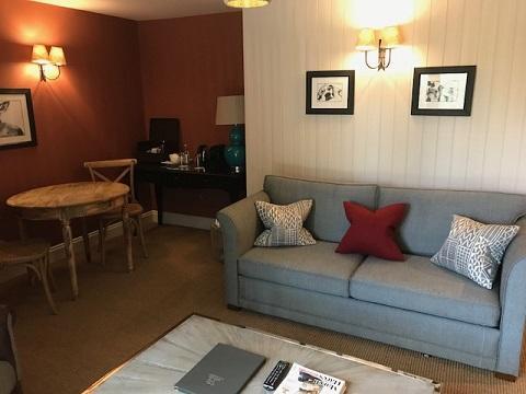 The Hare & Hounds Hotel تيتبري المظهر الخارجي الصورة